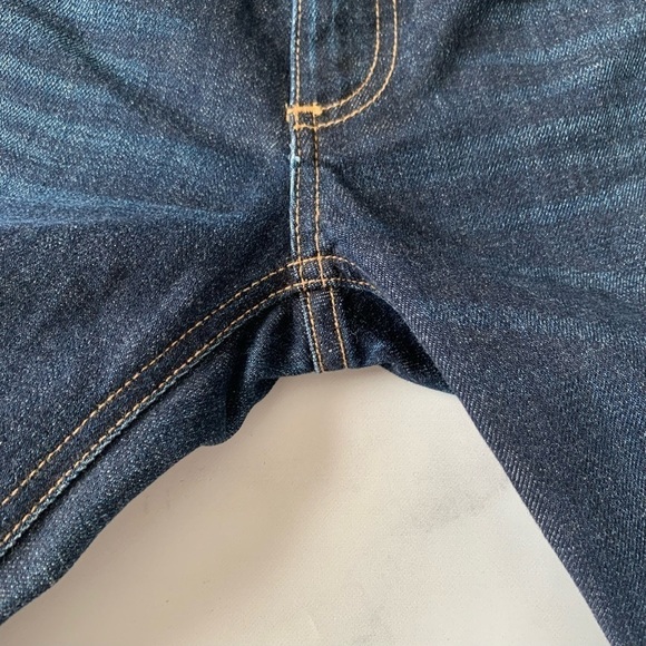 Rag & Bone The Dre Jeans in color Classic. Slim fit low rise - Picture 7 of 13